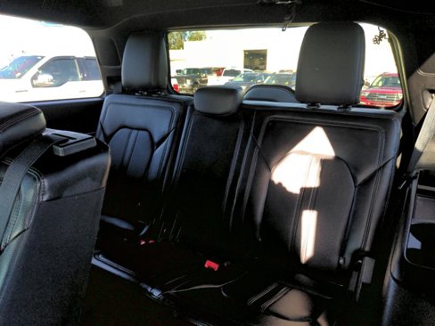 Used 2020 Ford Expedition Limited image 17