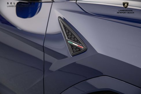 Used 2024 Lamborghini Urus S image 4