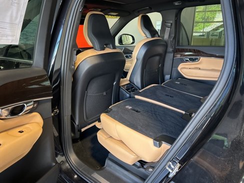 Used 2019 Volvo XC90 T6 Momentum w/ Advanced Package image 28