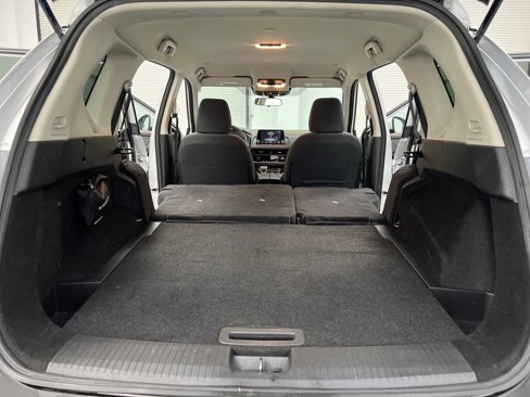 Used 2023 Nissan Rogue SV image 30
