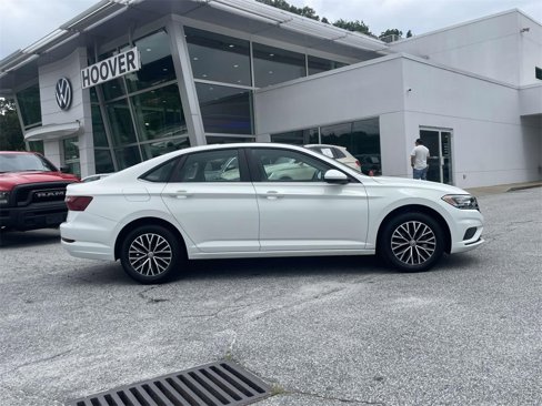 Certified 2021 Volkswagen Jetta SE w/ SE Cold Weather Package image 2