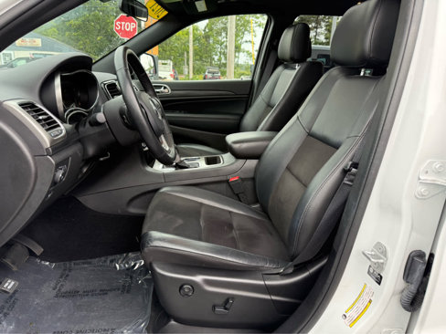 Used 2021 Jeep Grand Cherokee Laredo X image 11
