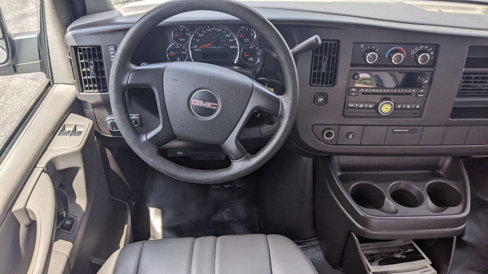 Used 2014 GMC Savana 1500 image 22