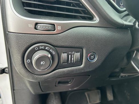 Used 2022 Jeep Cherokee Latitude Lux image 18