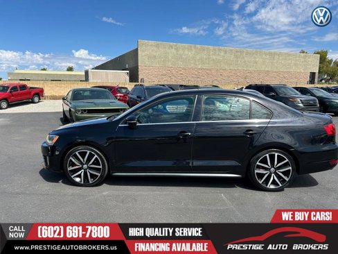 Used 2013 Volkswagen Jetta GLI Autobahn image 2