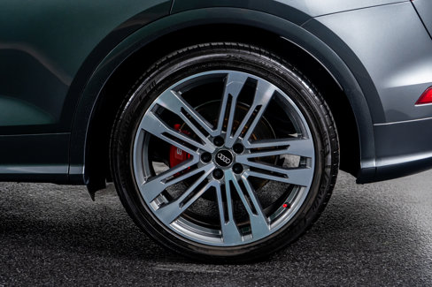 Used 2018 Audi SQ5 Prestige w/ Prestige Package image 18