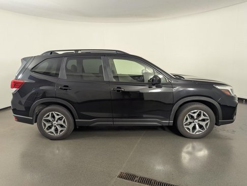 Used 2019 Subaru Forester Premium image 8