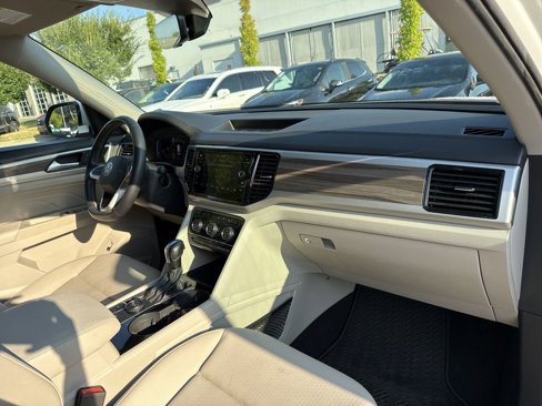 Used 2021 Volkswagen Atlas SEL image 23