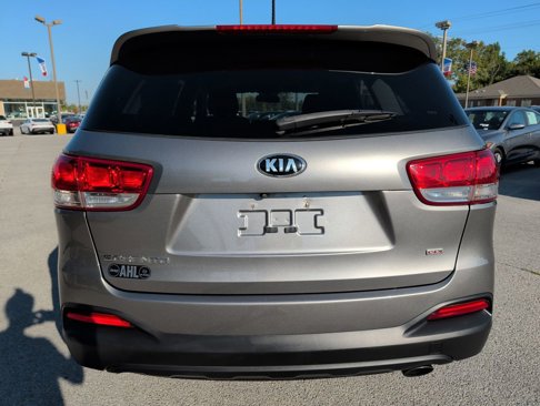 Used 2016 Kia Sorento LX image 6