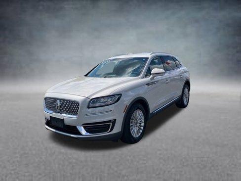 Used 2019 Lincoln Nautilus Premier image 7