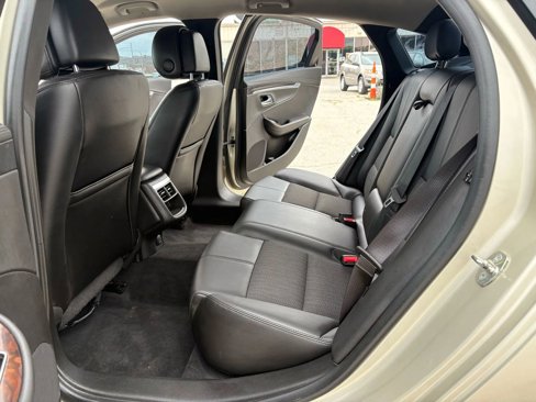 Used 2014 Chevrolet Impala LT image 17