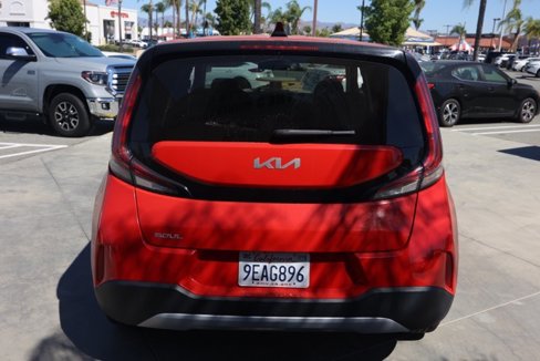 Used 2023 Kia Soul LX w/ LX Technology Package image 5