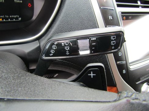 Used 2019 Lincoln Nautilus Reserve image 26