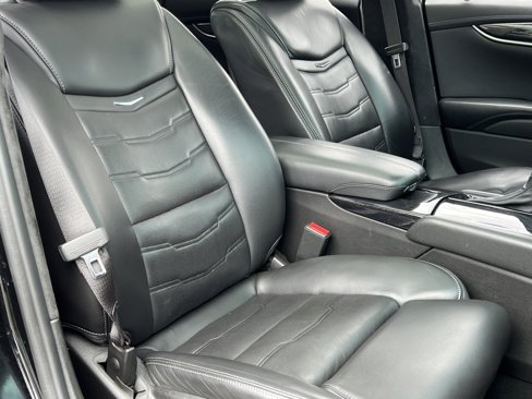 Used 2018 Cadillac XTS Platinum image 37