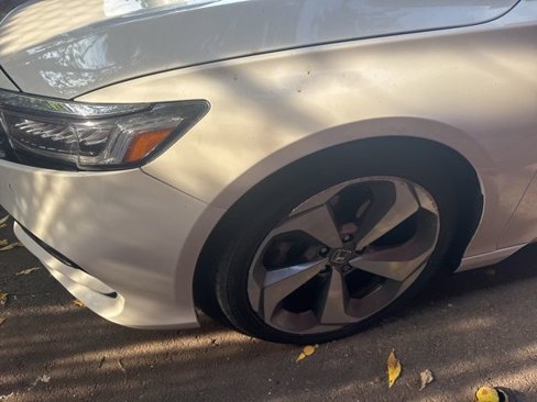 Used 2018 Honda Accord Touring image 6