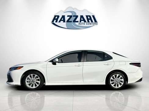 Used 2024 Toyota Camry LE image 6