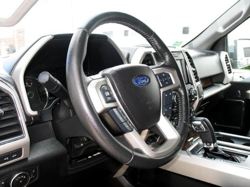 Used 2017 Ford F150 Lariat image 18