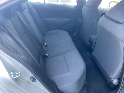 Used 2022 Toyota Corolla LE image 23