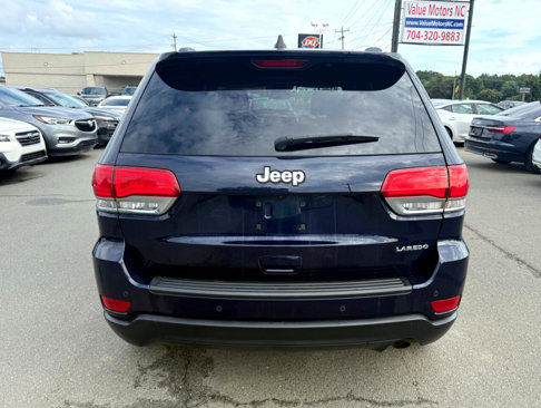 Used 2017 Jeep Grand Cherokee Laredo w/ Quick Order Package 2BE image 5