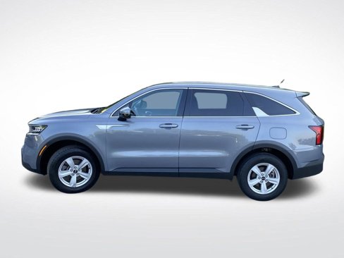 Used 2021 Kia Sorento LX image 10