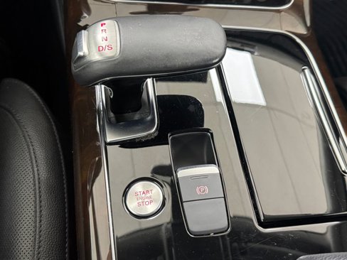 Used 2015 Audi A8 L 4.0T w/ Premium Package image 29