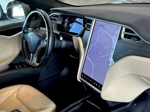Used 2016 Tesla Model S P90D image 15
