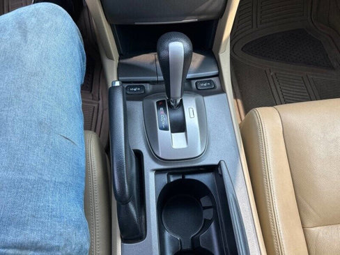 Used 2011 Honda Accord EX-L image 21