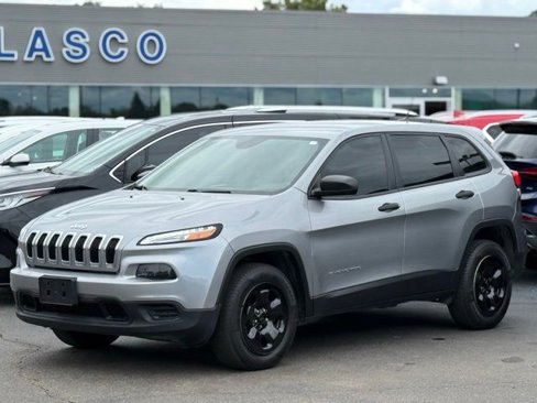 Used 2016 Jeep Cherokee Sport w/ Cold Weather Group image 32