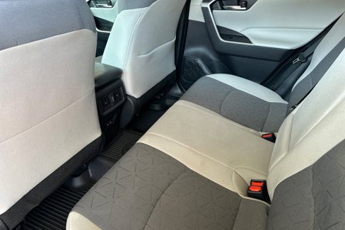 Certified 2022 Toyota RAV4 XLE image 8