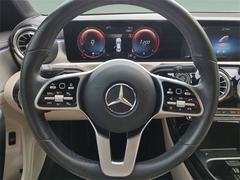 Used 2021 Mercedes-Benz CLA 250 image 14