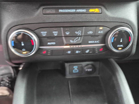 Used 2023 Ford Escape ST-Line image 9