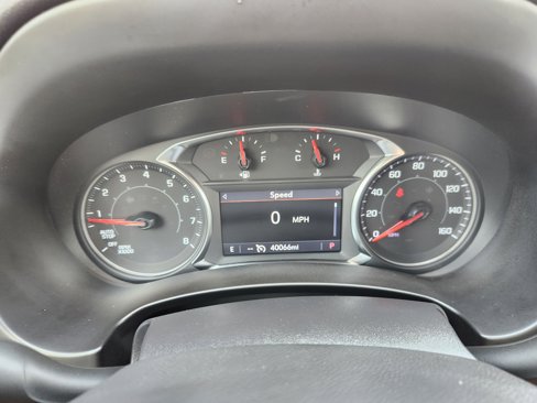 Used 2024 GMC Terrain SLT image 18