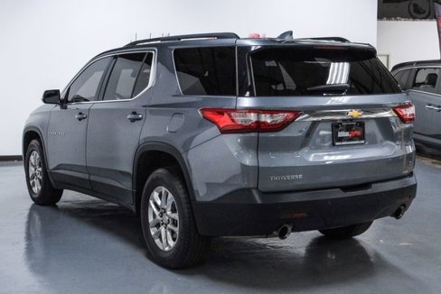 Used 2020 Chevrolet Traverse LT image 11
