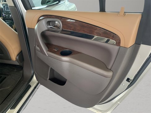 Used 2017 Buick Enclave Leather image 28