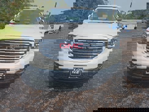 Used 2018 GMC Acadia SLT image 8