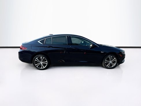 Used 2019 Buick Regal Essence w/ Driver Confidence Package I image 8