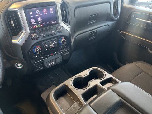 Used 2020 Chevrolet Silverado 3500 LT w/ Texas Edition image 25