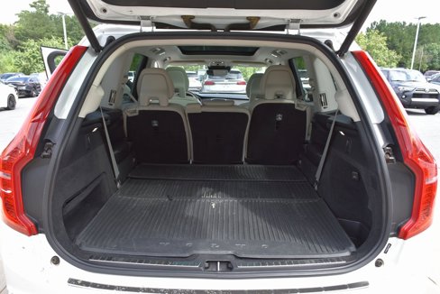 Used 2018 Volvo XC90 T6 Momentum w/ Convenience Package image 34