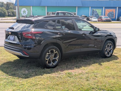 New 2025 Chevrolet Trax LT image 4