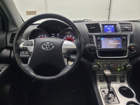 Used 2013 Toyota Highlander SE image 22