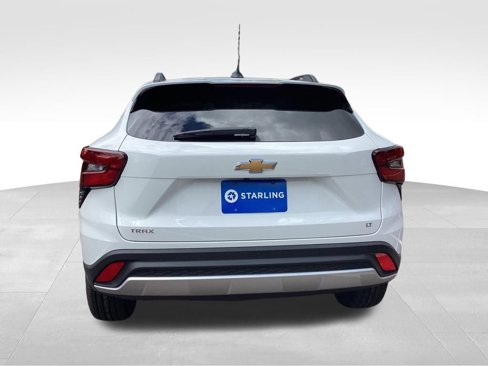 New 2025 Chevrolet Trax LT image 7