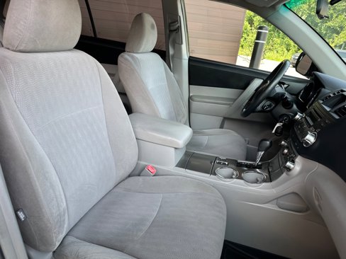 Used 2012 Toyota Highlander 4WD image 19