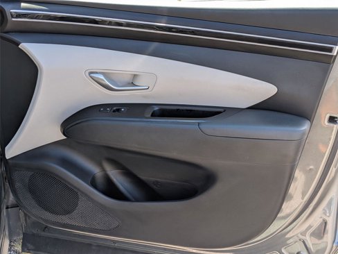 Certified 2022 Hyundai Tucson SE image 33
