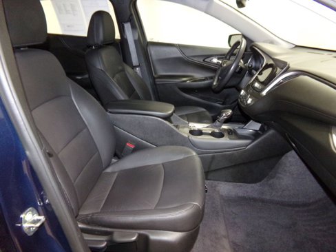 Used 2022 Chevrolet Malibu LT w/ Leather Package image 8