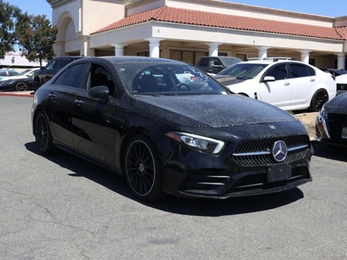 Used 2019 Mercedes-Benz A 220 image 1