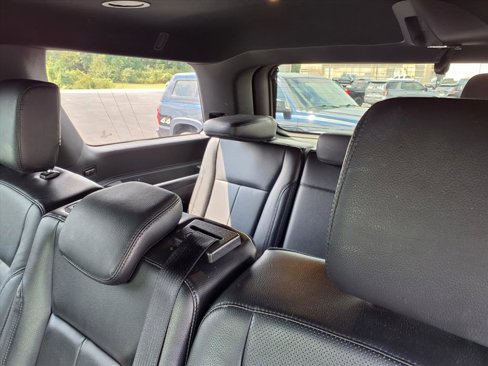 Used 2018 Ford Expedition XLT w/ Equipment Group 202A image 10