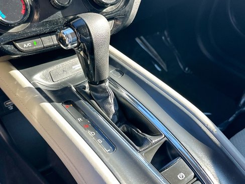 Used 2019 Honda HR-V LX image 17