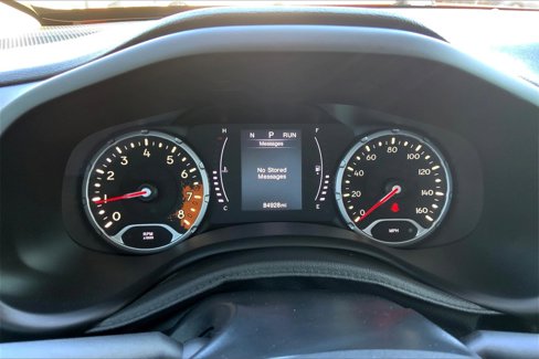 Used 2017 Jeep Renegade Latitude w/ Cold Weather Group image 12