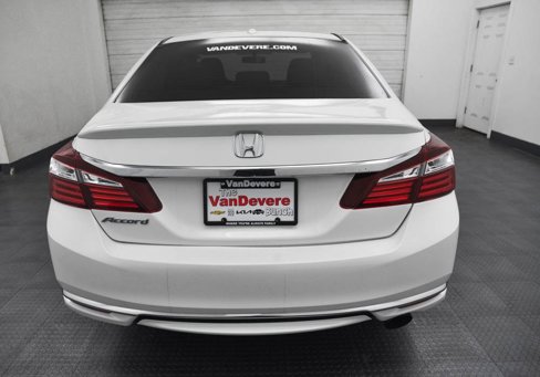 Used 2016 Honda Accord EX image 6