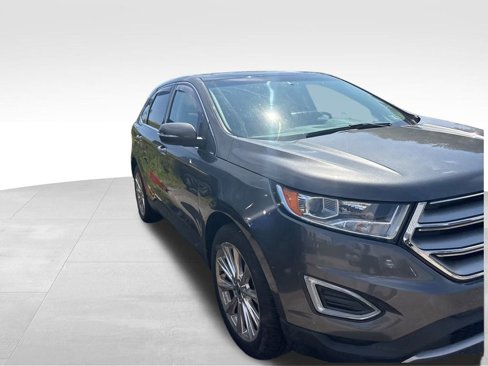 Used 2018 Ford Edge Titanium w/ Equipment Group 301A image 11
